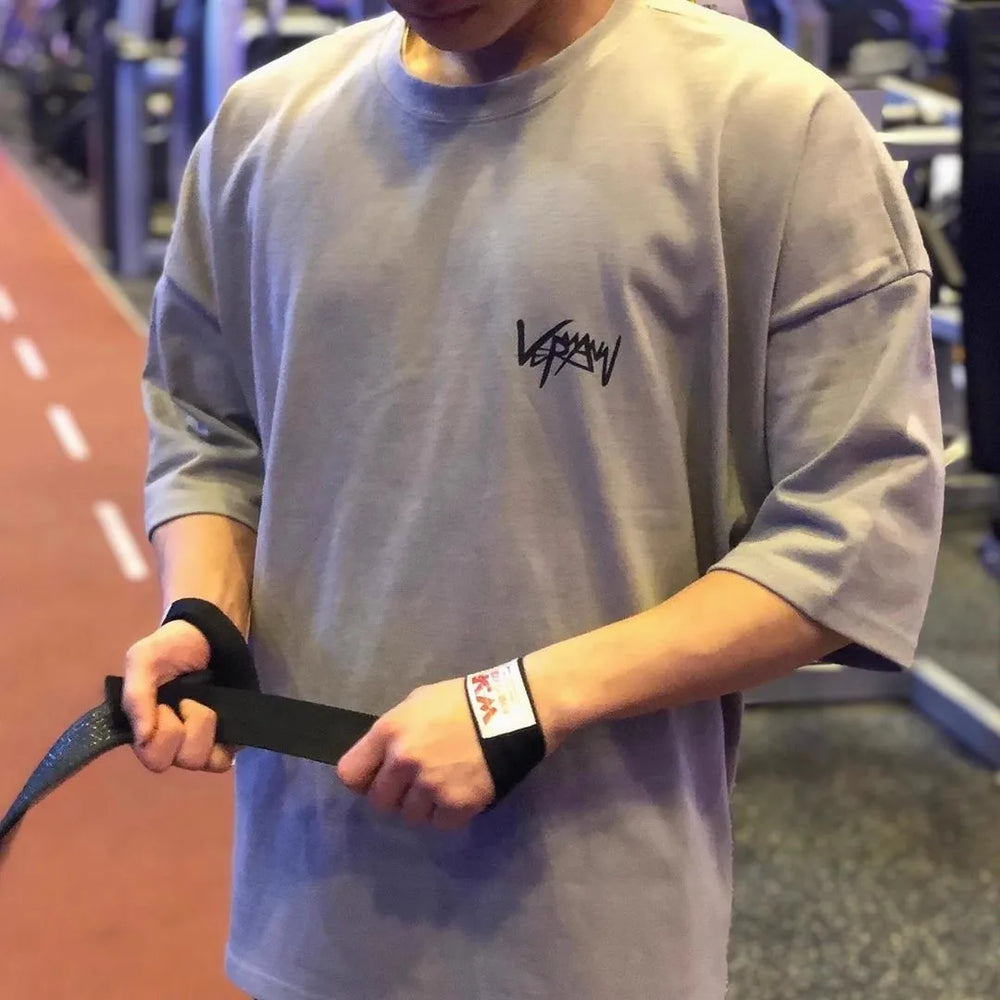 Camiseta Alpha Performance – Edición Iron Strength y Oversize gimnasio
