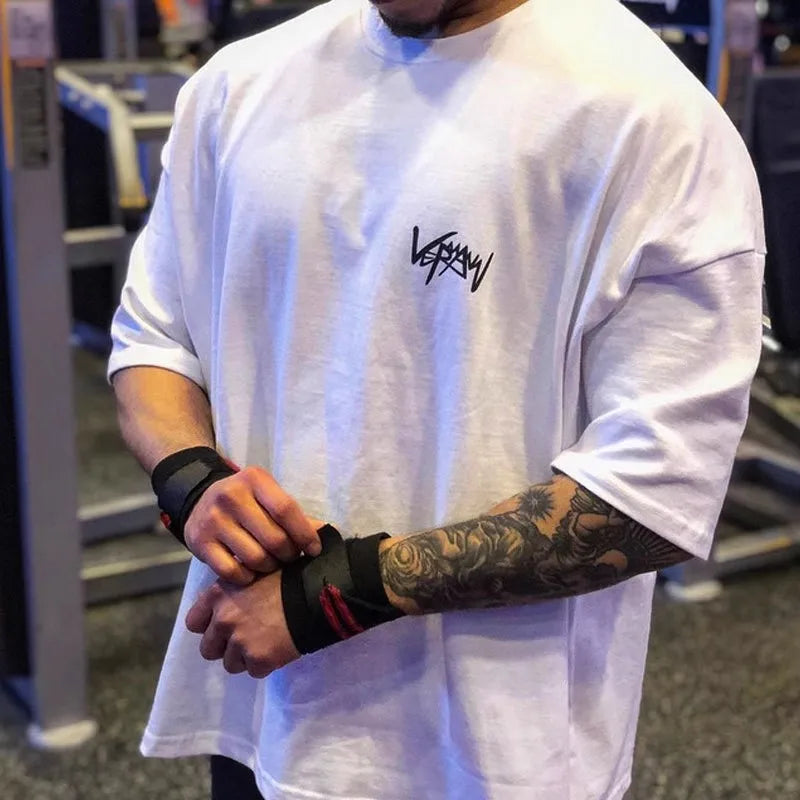 Camiseta Alpha Performance – Edición Iron Strength y Oversize gimnasio